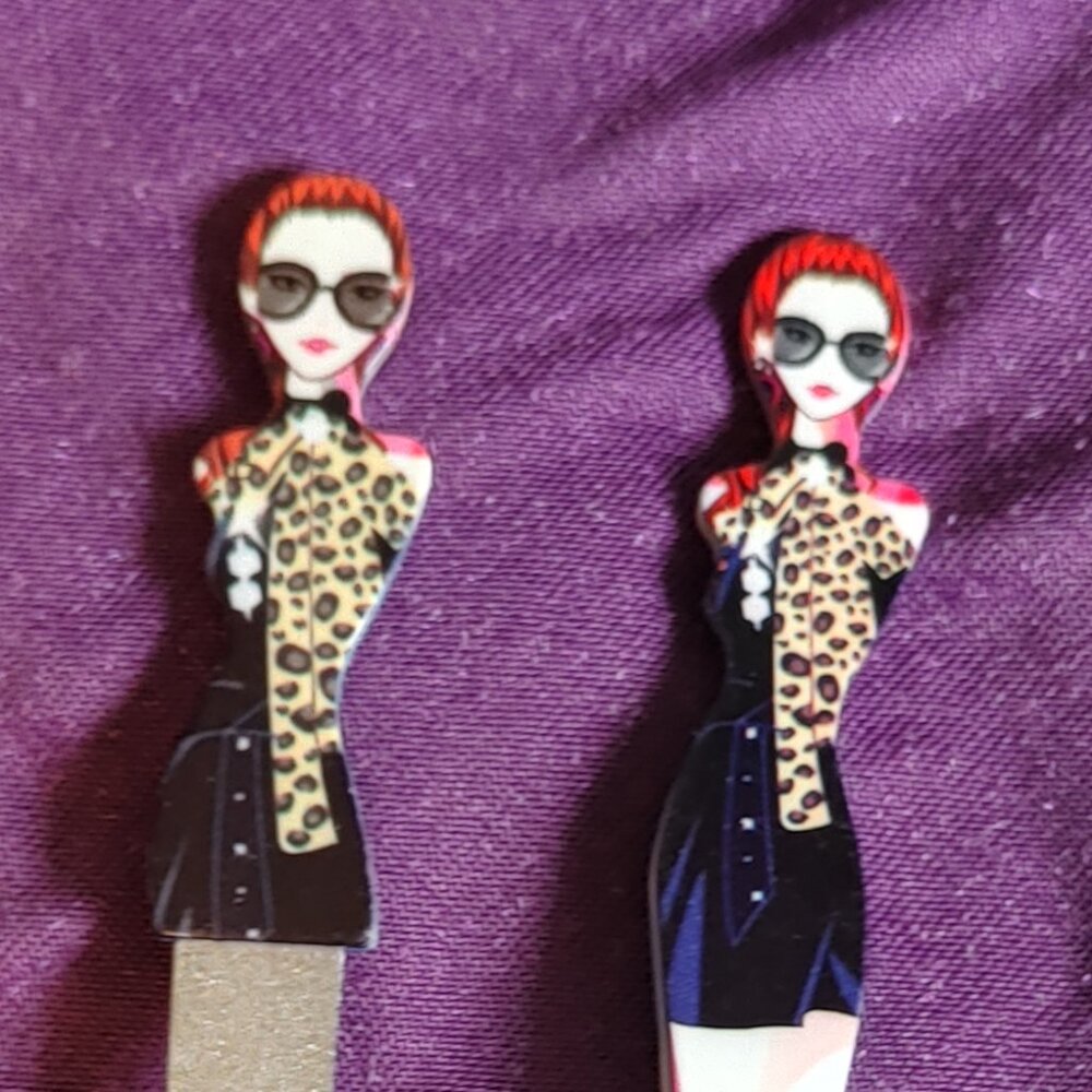 Nail File & Tweezer Set - Picture 4 of 4